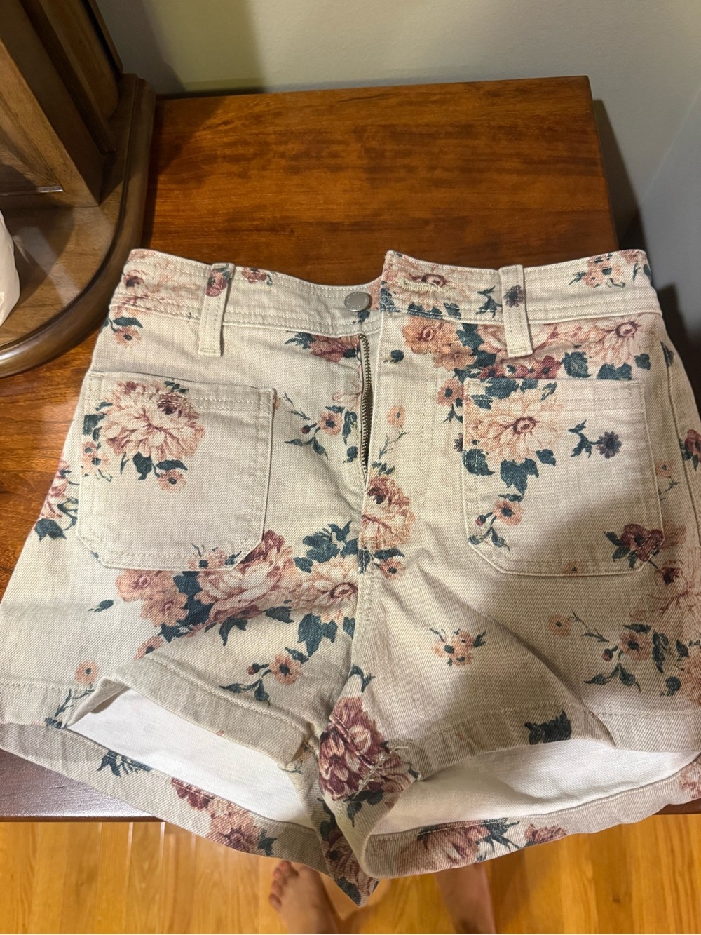 Universal Thread Cream Floral High-Rise Jean Shorts with Pink Roses
